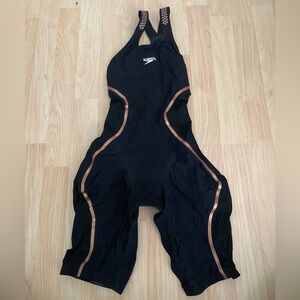 Speedo kneeskin valor size 23